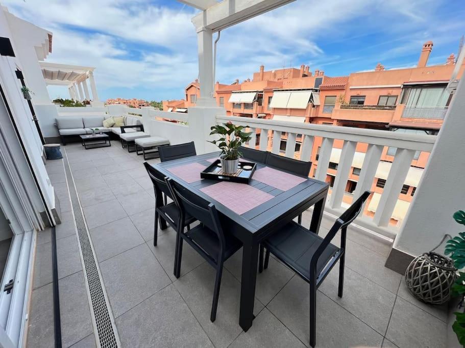 Pushe Penthouse Playa Granada Beach & Golf 5 Мотриль Экстерьер фото