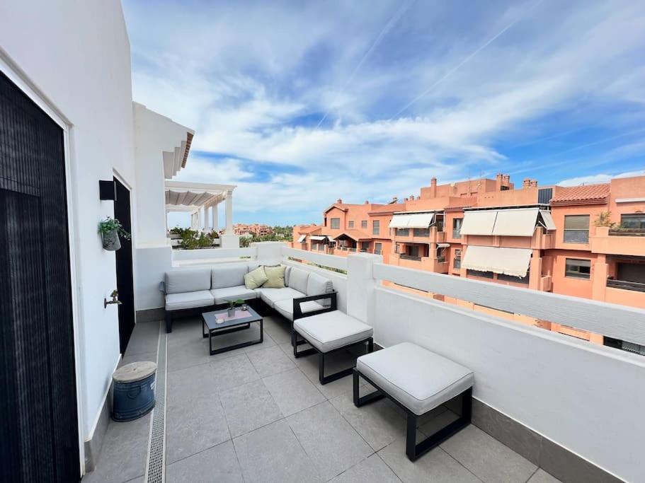 Pushe Penthouse Playa Granada Beach & Golf 5 Мотриль Экстерьер фото