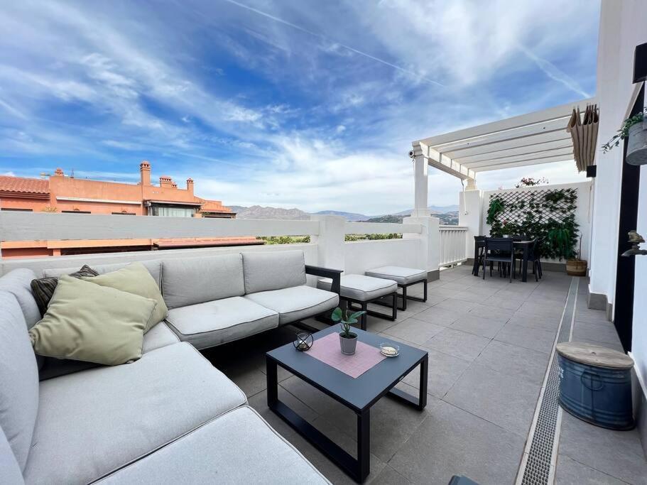 Pushe Penthouse Playa Granada Beach & Golf 5 Мотриль Экстерьер фото